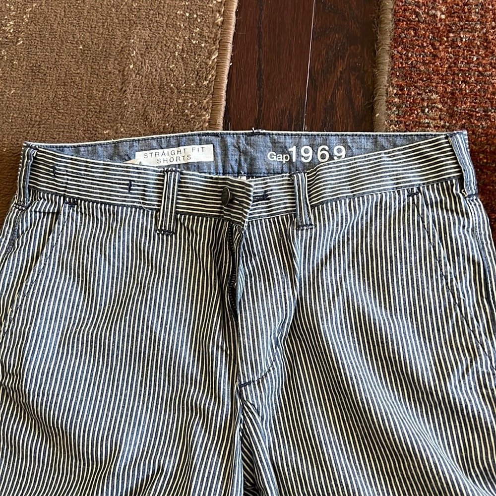 Gap 1969 shorts